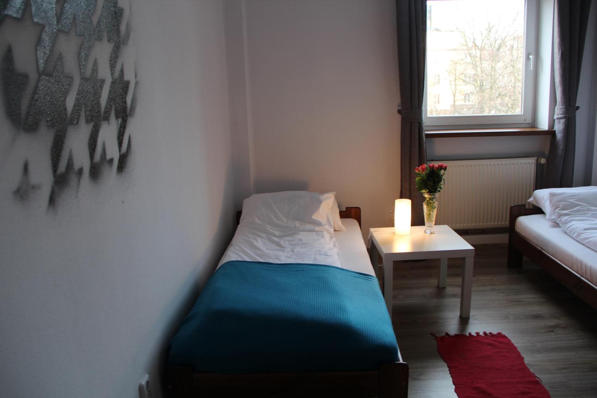 Baba Hostel Kalisz  Bagian luar foto