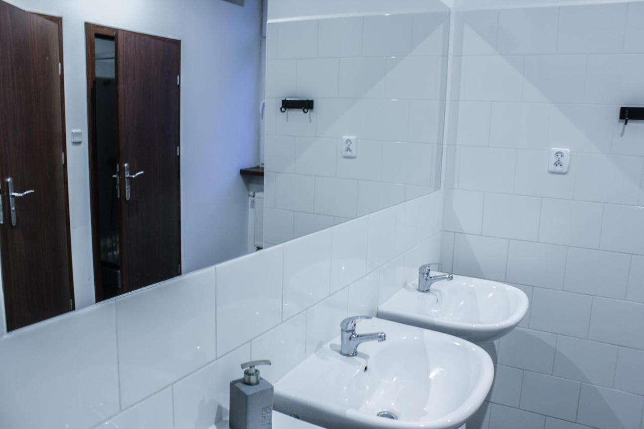 Baba Hostel Kalisz  Bagian luar foto