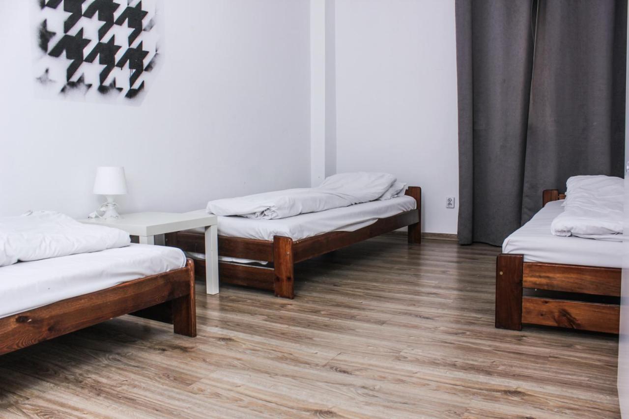 Baba Hostel Kalisz  Bagian luar foto