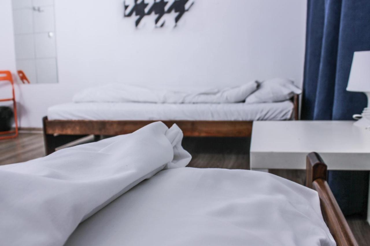 Baba Hostel Kalisz  Bagian luar foto