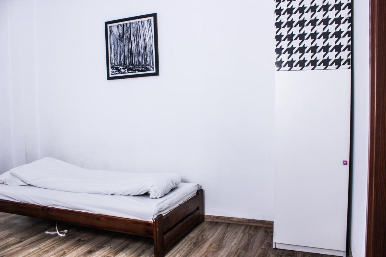 Baba Hostel Kalisz  Bagian luar foto
